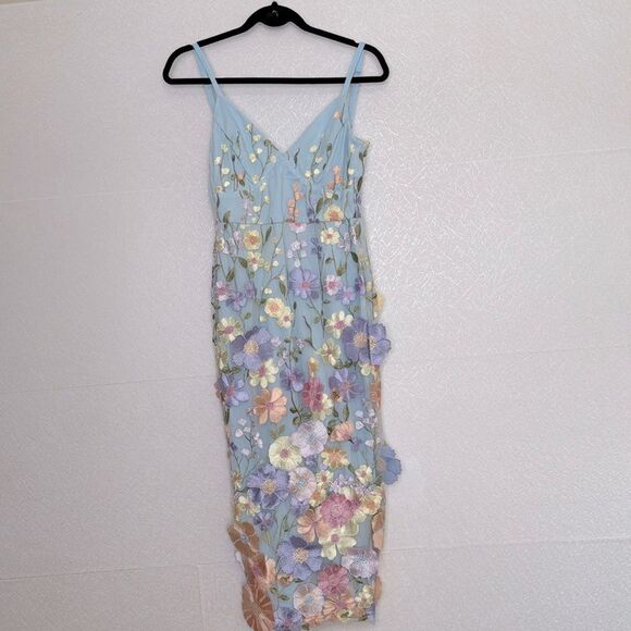 Bebe Floral Embriodered Midi Dress. XXS - Picture 2 of 6